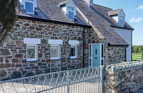 Rhosybol Cottage | 3 bedroom accommodation in Llandyfrydog, near Amlwch