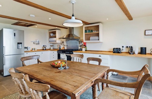 Dinas Cross Cottage | 3 bedroom accommodation in Dinas Cross, Newport