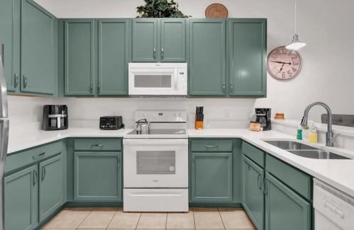 Bahama Bay House | 3 Bedroom Condo In Fabulous Resort Near Disney World
