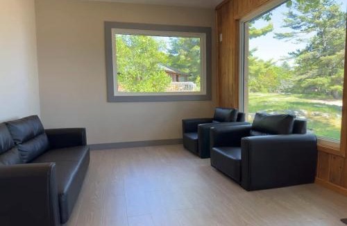 Carling House | 3-Bedroom Cottage #10 - Sand Bay