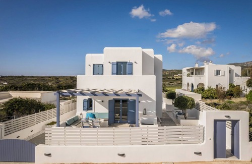 Aliki House | 3-bedroom house in marvelous Paros with AC, WiFi