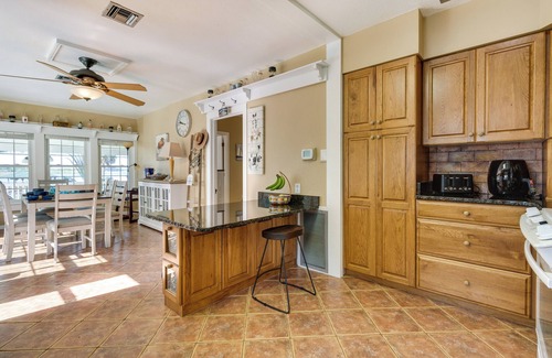 Tavares Cottage | 3 Bedroom Lakefront Retreat Near Downtown Tavares