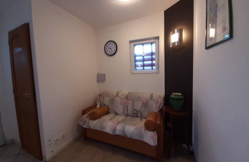 Le Mele-sur-Sarthe House | 3 Bedroom Private vacation home in Le MÃªle-sur-Sarthe