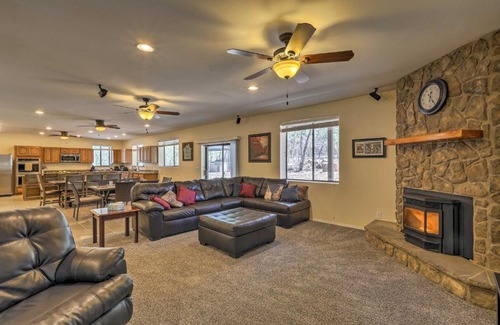 Lakeside House | 3 Mi to Rainbow Lake Home with Hot Tub and Deck