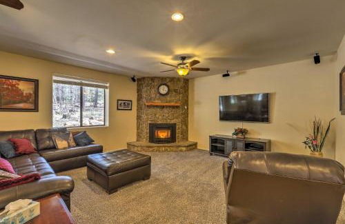 Lakeside House | 3 Mi to Rainbow Lake Home with Hot Tub and Deck