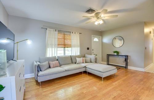 Palmetto House | 3 Mi to Riverwalk Pet-Friendly Home with Yard!