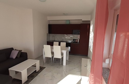 Barbat na Rabu Apartment | 3 Zimmer Wohnung Neubau 100 Meter zum Strand