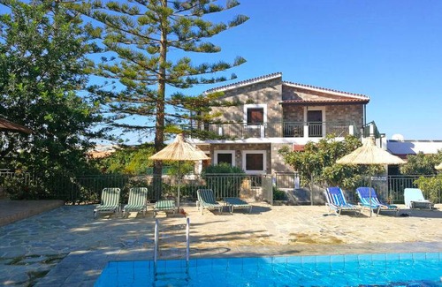 Old Hersonissos Apartment | 30 m² Apartment ∙ 1 bedroom ∙ 4 guests