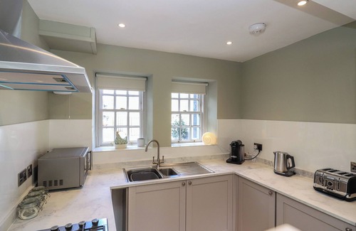 Peebles Cottage | 30 NORTHGATE, pet friendly, luxury holiday cottage in Peebles