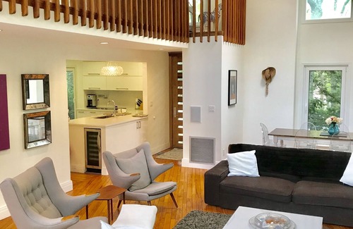 East Hampton House | 30% OFF. Village Fringe - Stylish Glassy Modern House with Tennis Courts