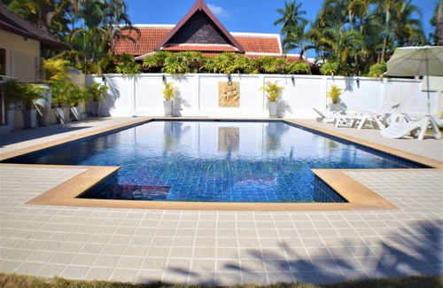 Rawai Villa | 300 m² Villa ∙ 5 bedrooms ∙ 9 guests