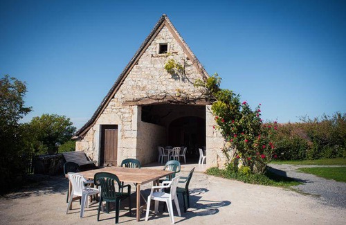 Senaillac-Lauzes House | 310 m² House ∙ 9 bedrooms ∙ 21 guests