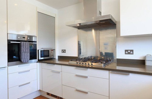 Dartmouth Cottage | 34 DART MARINA in Dartmouth