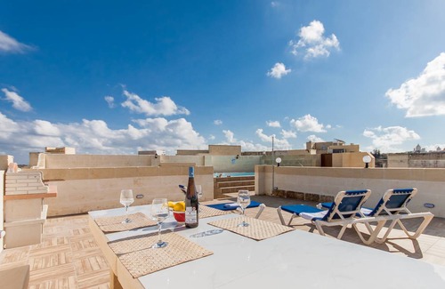 Nadur House | 355 m² House ∙ 7 bedrooms ∙ 15 guests