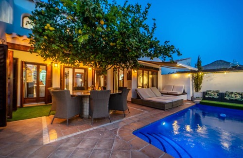Caserio Los Tarquinos Villa | 390 m² Villa ∙ 5 bedrooms ∙ 10 guests