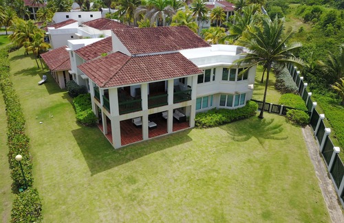 Cerro Gordo Villa | 3BR Oceanfront Community with 3 pools/tennis - Villa de Palma, w/generator