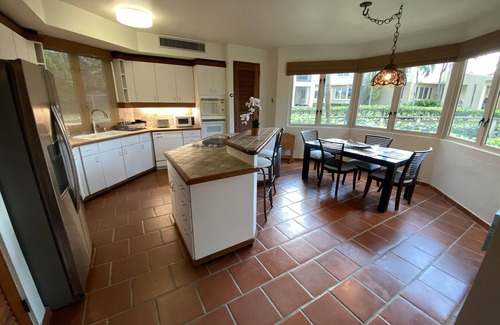 Cerro Gordo Villa | 3BR– Villa Oleana at Lakeside Villas- waterviews, Oceanfront w/water & generator