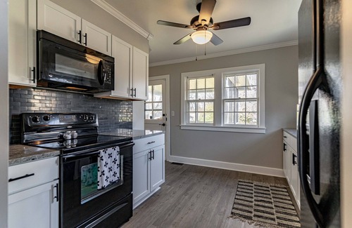 Beechmont House | 3BR w/6 beds close to EXPO/Derby/Downtown/Highlands/NULU