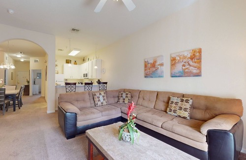Bahama Bay Condo | 3rd floor condo w/sauna, shared pools, restaurant, gym, balcony