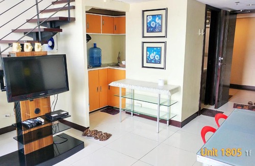 Santa Cruz Apartment | 3Rooms -74m² 17F, 2Floor(Loft type) Condo, Crown Regency Tower3 #Mango sqare