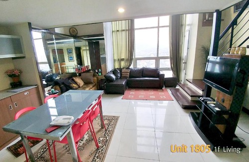 Santa Cruz Apartment | 3Rooms -74m² 17F, 2Floor(Loft type) Condo, Crown Regency Tower3 #Mango sqare