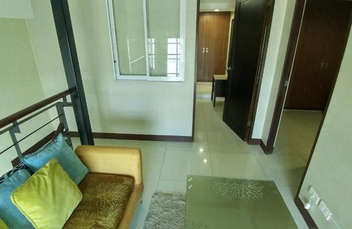 Santa Cruz Apartment | 3Rooms -74m² 18F, 2Floor(Loft type) Condo, Crown Regency Tower3 #Mango square
