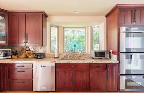 Kahaluu-Keauhou House | 4 BDRs with their own baths! Modern decor! Privacy! Best Ocean View in the Hood!