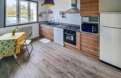 Plomodiern House | 4 bedroom accommodation in Plomodiern