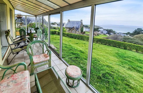 Plomodiern House | 4 bedroom accommodation in Plomodiern