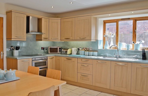 Barnt Green Cottage | 4 bedroom accommodation in Alvechurch