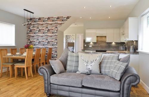 Winestead Cottage | 4 bedroom accommodation in Camerton, near Hull