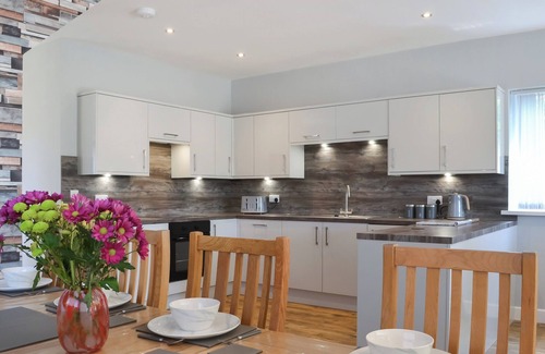 Winestead Cottage | 4 bedroom accommodation in Camerton, near Hull