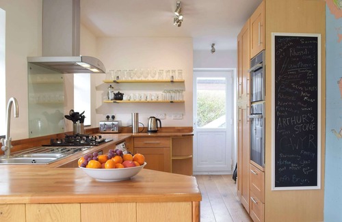 Scurlage Cottage | 4 bedroom accommodation in Gower