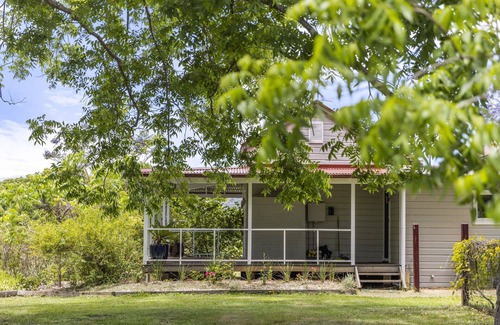 Bellingen Cottage | 4 Bedroom Farm Cottage on Bellingen River