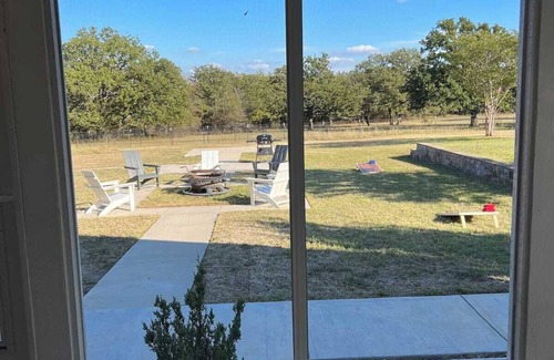 Paradise House | 4 Bedroom Farmhouse on Private 148 acres with 5 Ponds
