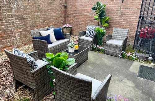 Old Town House | 4 Bedroom Home in Best Location Parking Fireplace Back Yard Pets Welcome