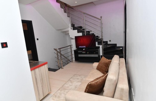 Surulere Apartment | 4 bedroom Luxury Apartment