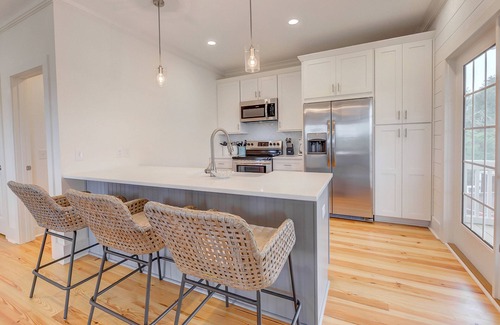 Savannah Beach House | 🌊☀️🏖️4 bedrooms 3.5 bath. Gorgeous marsh views. Wrap around porch 🏖️☀️🌊