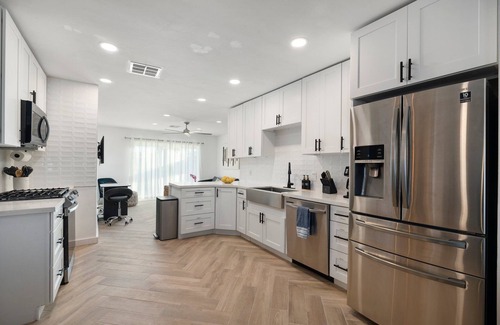 Papago Paradise House | 4 BR/3 Bath Old Town Gem - Cabana - Heated Pool & Tub - Games - Firepit - BBQ
