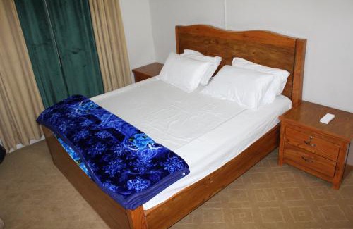 Balakot House | 4 Kanal Entire Private Guest House with 2 Bedrooms attached Bathrooms and Kitchen and Lawn