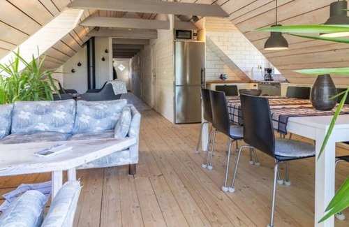 Drottningskar House | 4 star holiday home in Drottningskär