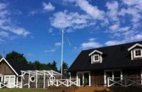 Drottningskar House | 4 star holiday home in Drottningskär