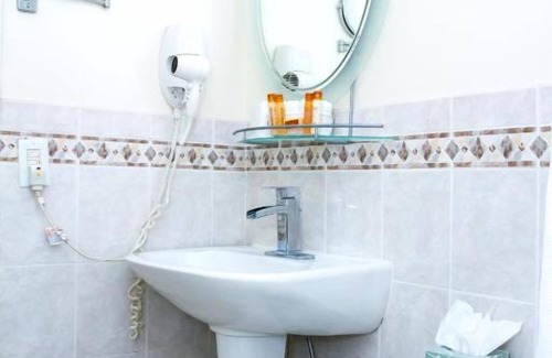 City Center Hotel | 4 Units | Ideal Family Suite in South Beach, Kitchenette, Pool & Ocean Nearby