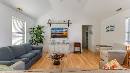 North Wildwood Apartment | 414 E 17Th Ave, 2Nd Floor