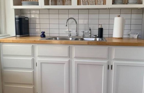 Old Louisville Apartment | 416 #1 · Stellar Suites | Bohemian Retreat | St.James Court