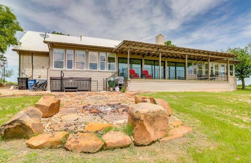 Granger House | 418 m² House ∙ 3 bedrooms ∙ 12 guests