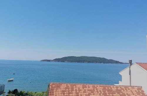 Rafajlovici Apartment | 42 m² Serviced apartment ∙ 5 guests