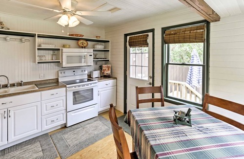 Bolton Landing Cottage | 46 m² Cabin ∙ 1 bedroom ∙ 2 guests