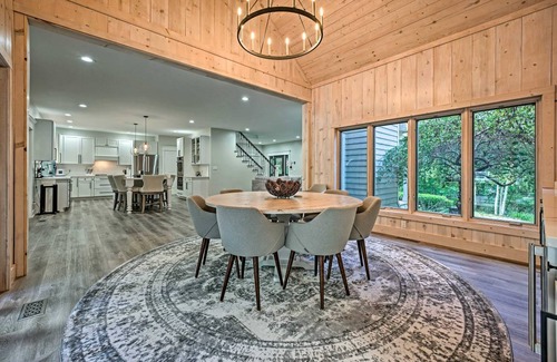 Michiana House | 464 m² House ∙ 6 bedrooms ∙ 13 guests