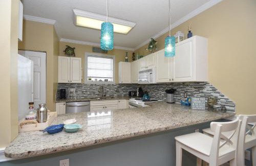 Central Myrtle Beach Apartment | 4673 Wild Iris Dr 203 Condo